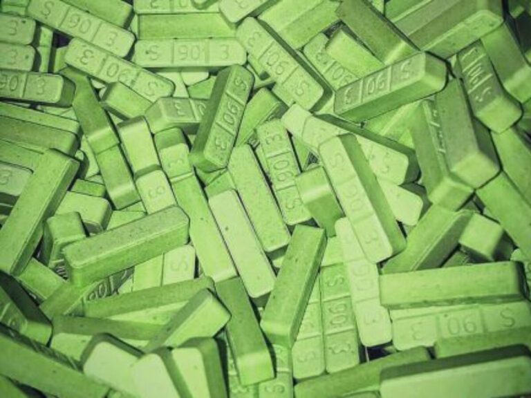 Green Xanax Bars S 90 3 1200x900 1 768x576